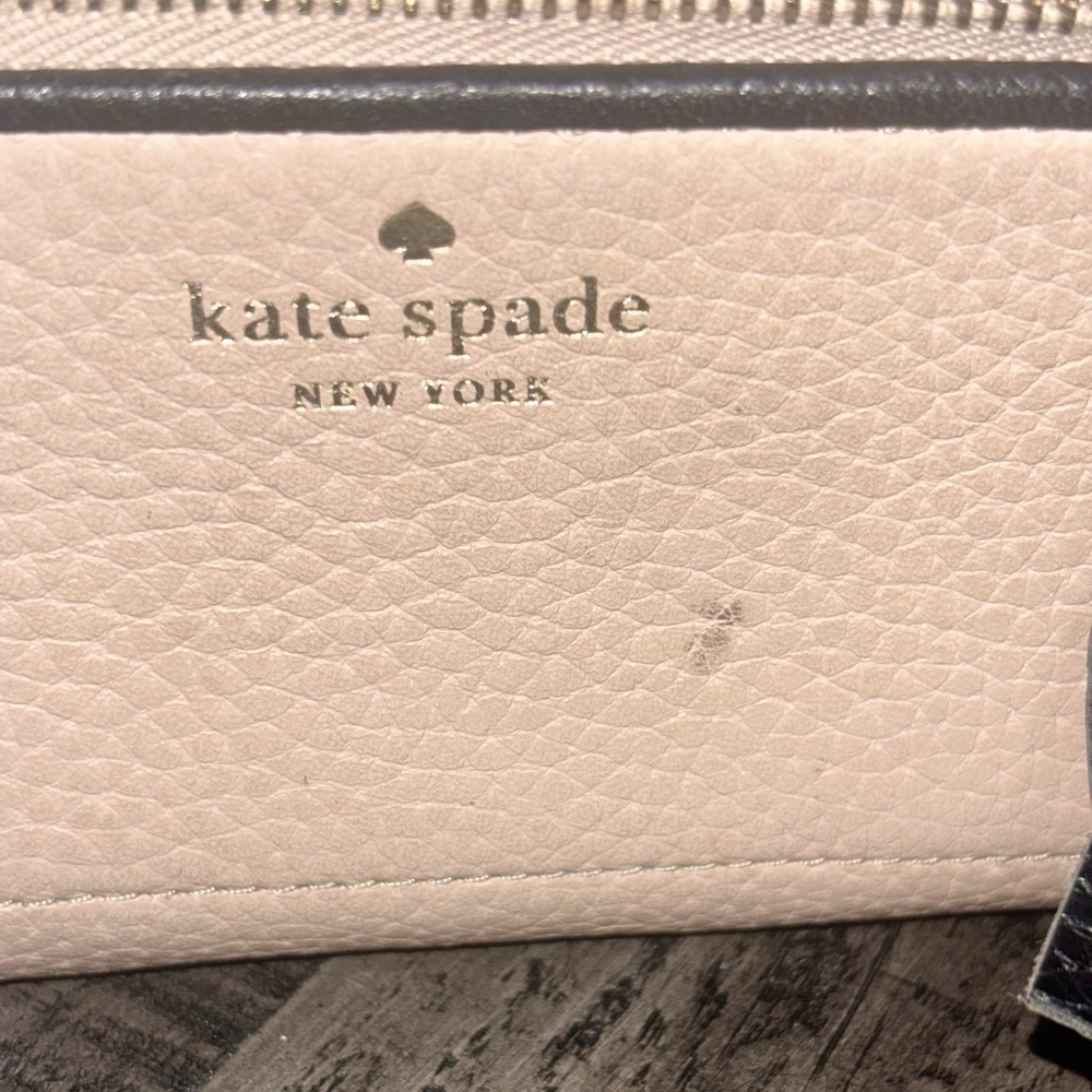 Kate Spade Chester Street Neda/warm beige and black pebbled leather. - Picture 7 of 10
